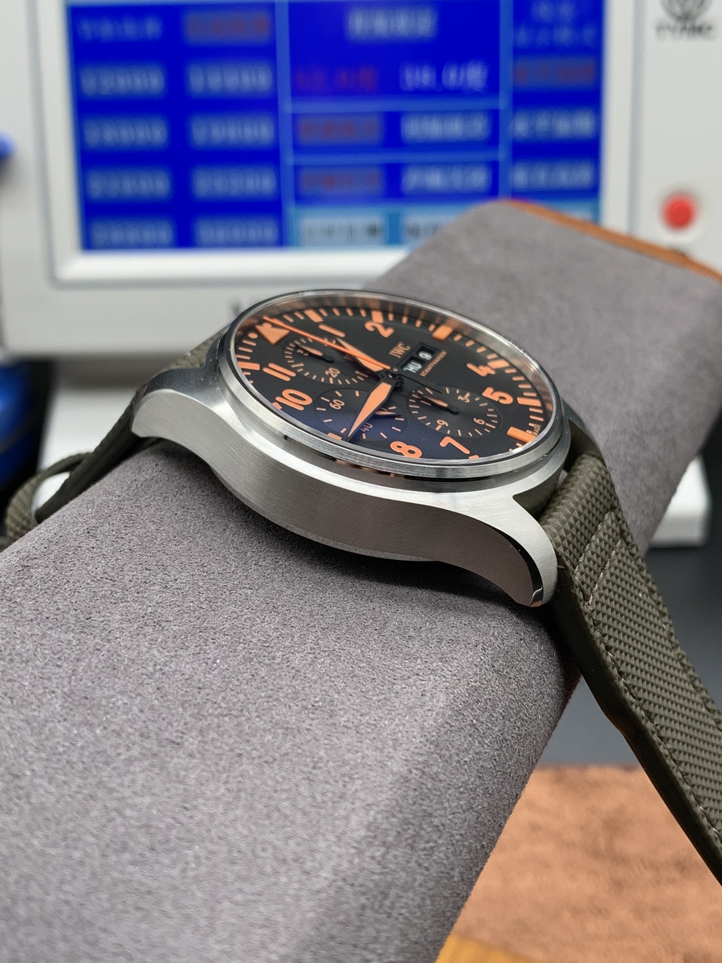 2022122411430975 - 萬國復刻錶哪個廠手錶好 az廠手錶飛行員繫列 IW377730 橙色刻度 自動機械錶￥3380