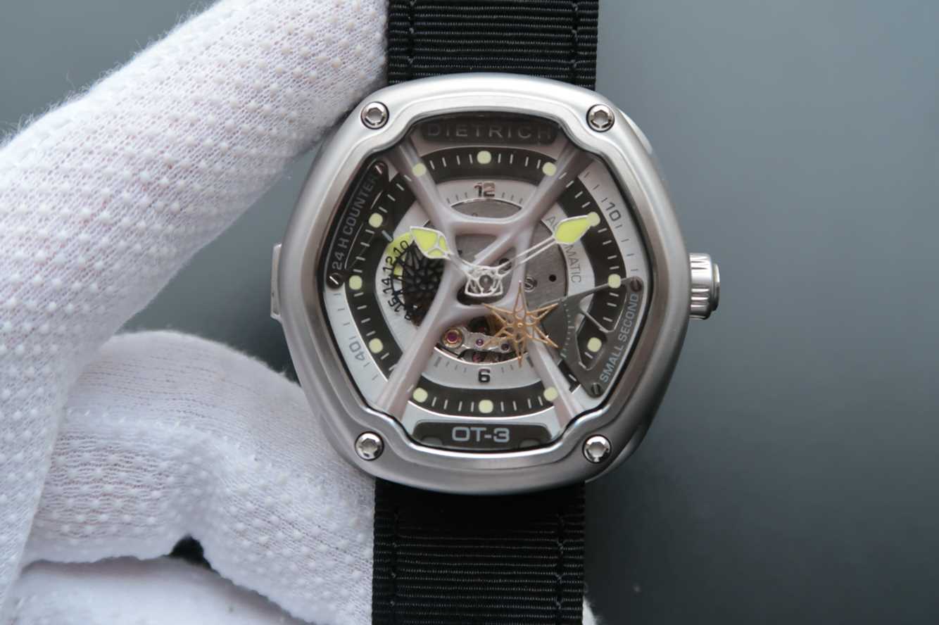 2022122810175363 - 德國潮牌Dietrich帝特利威，動機械錶￥1650