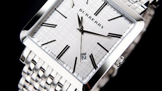 2022122906055613 520x293 - BURBERRY巴寶莉手錶石英男錶BU1712鋼帶休閑白條丁￥1030