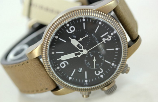 2022122907470232 - BURBERRY巴寶莉時尚時裝三眼大錶盤流行皮帶石英男錶BU7811￥1180