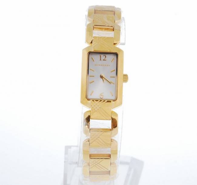 2022122910501421 - 博柏利BURBERRY (巴寶莉) 英倫風情時尚鍍金流行時裝方形石英鋼帶女錶 BU4213￥882