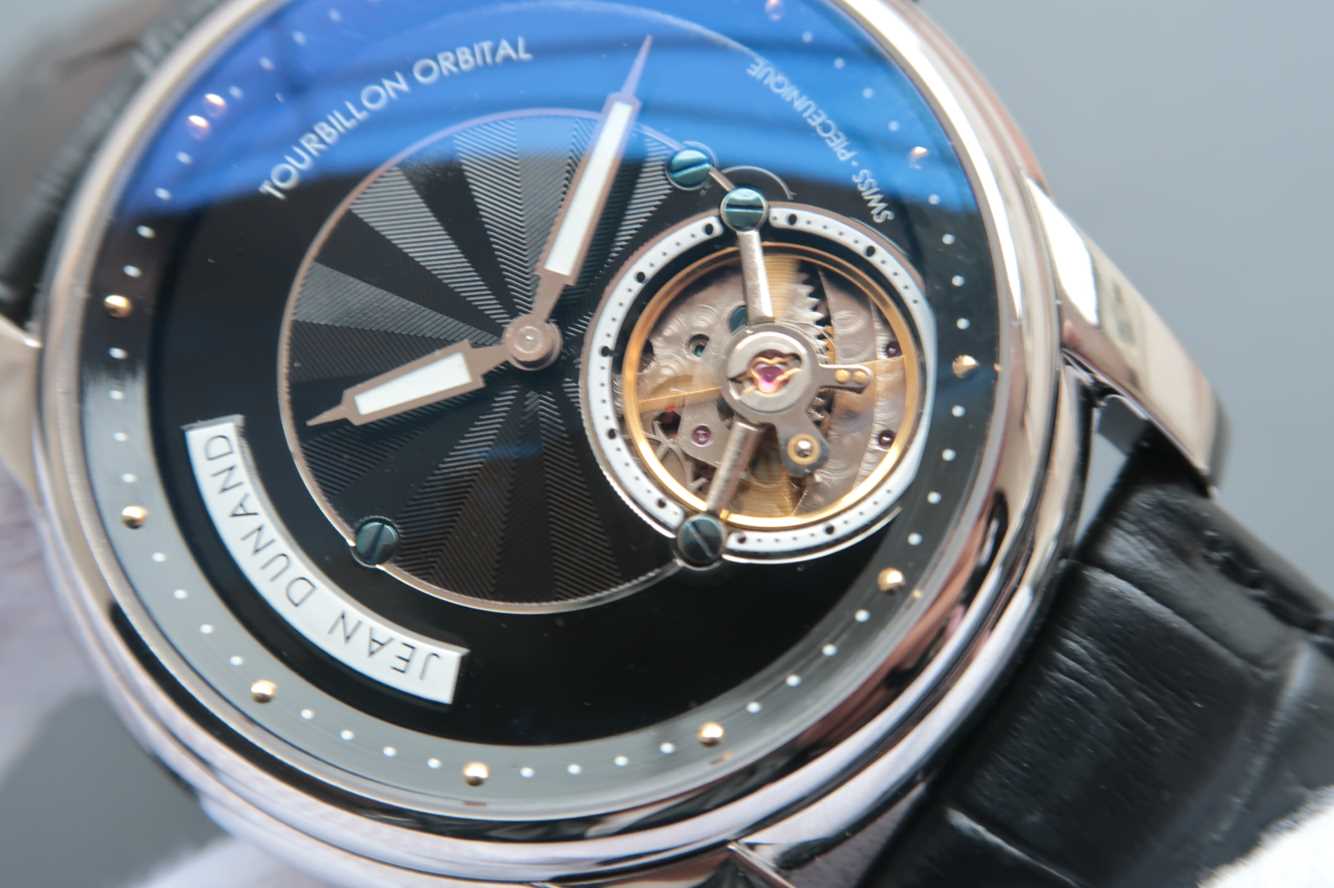 202212291418532 - BM尊皇Juvenia軌道陀飛輪腕錶￥3690