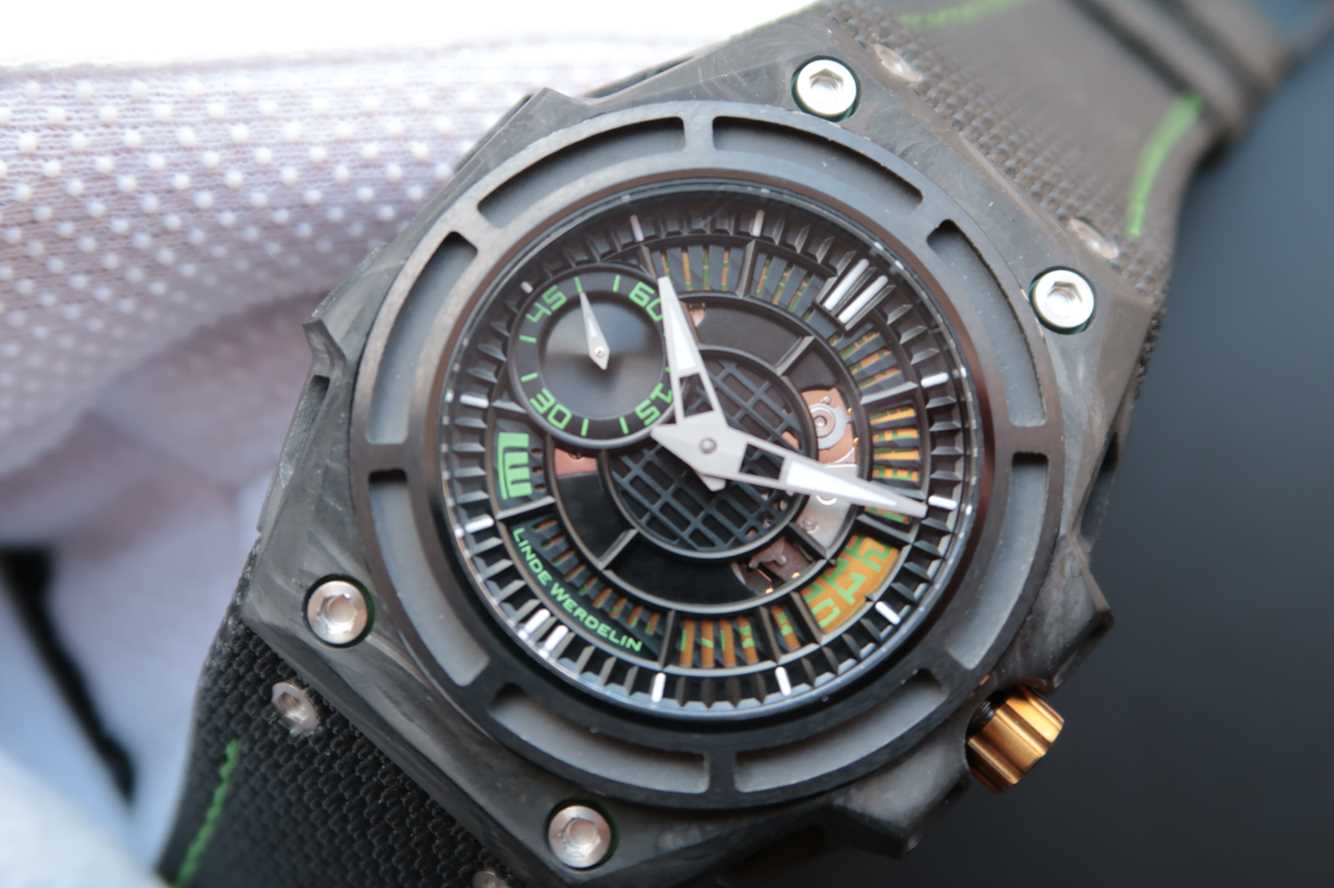 2022122915050126 - V6,LindeWerdelin林德維納運動腕錶￥2800