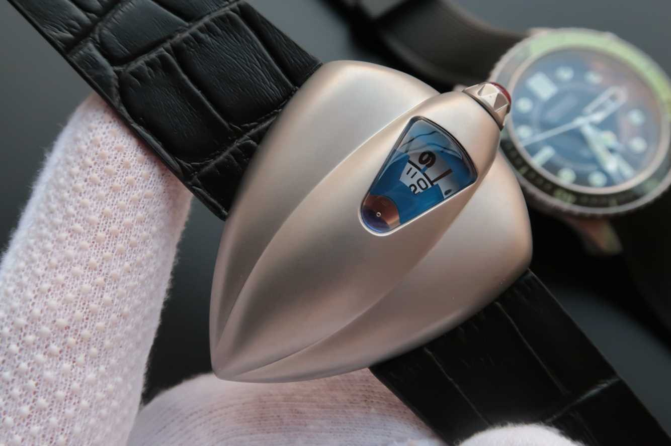 2022123006290976 - VSDeBethune腕錶設計師以《星際迷航》（StarTrek）中的宇宙飛船￥1800