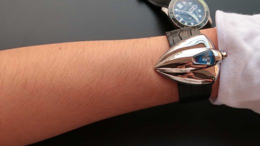2022123007155166 520x293 - VSDeBethune腕錶設計師以《星際迷航》（StarTrek）中的宇宙飛船為靈感發想￥1800