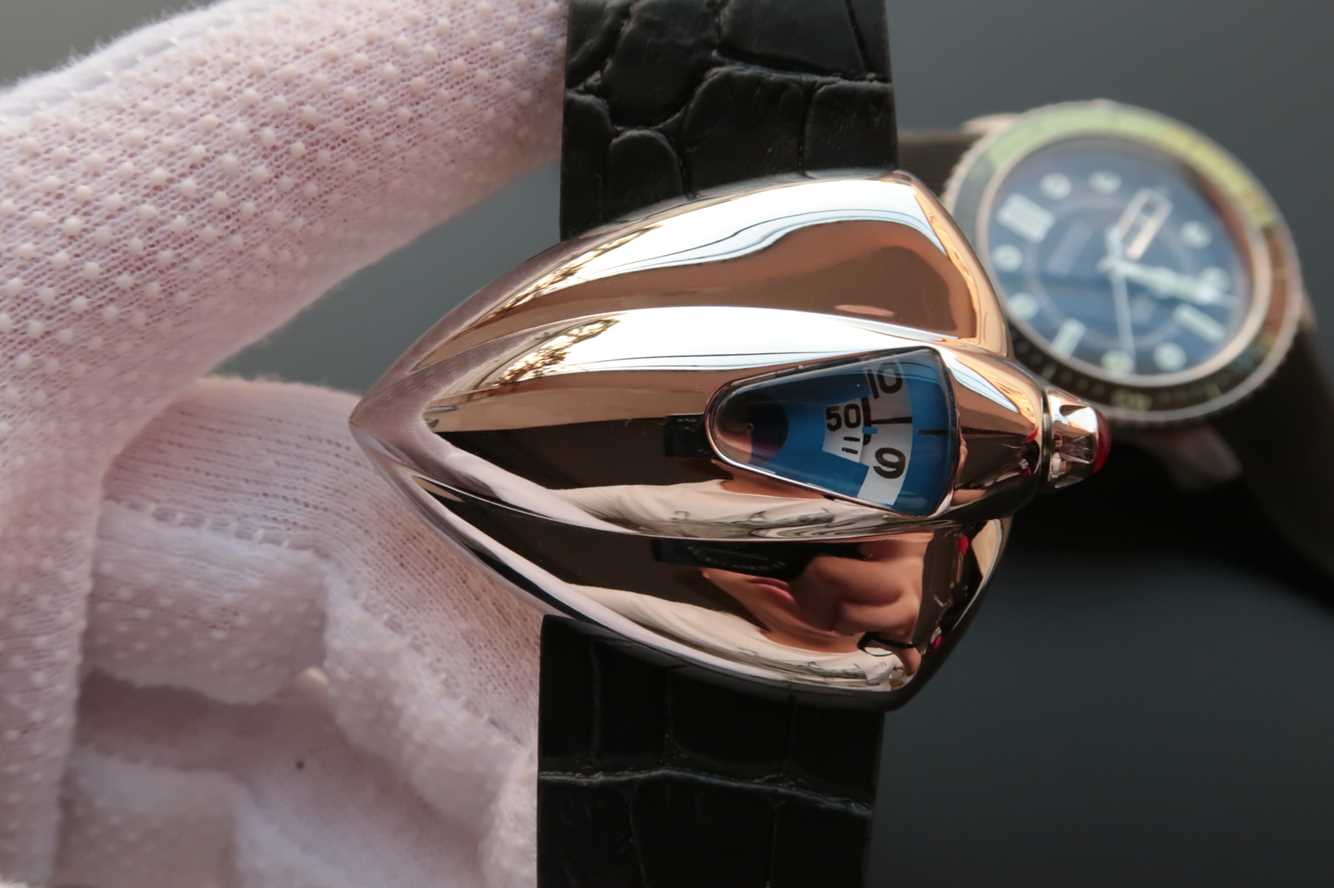 2022123007155282 - VSDeBethune腕錶設計師以《星際迷航》（StarTrek）中的宇宙飛船為靈感發想￥1800