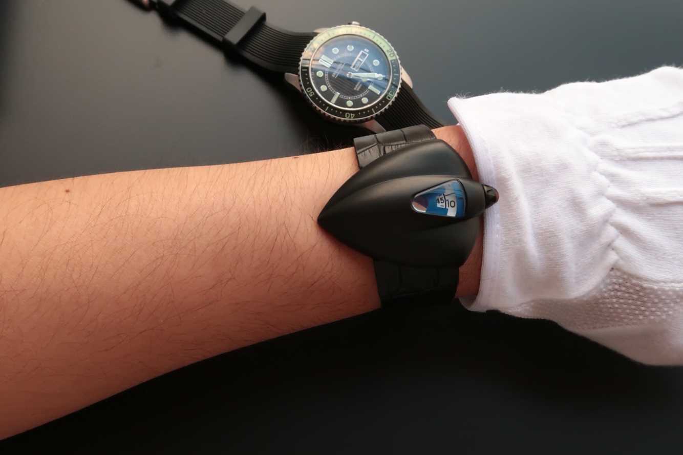 2022123007263569 - VSDeBethune腕錶《星際迷航》錶殼設計，皮錶帶，男士手錶，自動機械機芯，透底￥1800