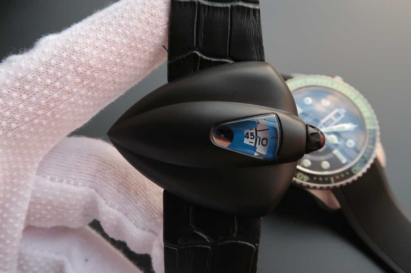 2022123007263718 - VSDeBethune腕錶《星際迷航》錶殼設計，皮錶帶，男士手錶，自動機械機芯，透底￥1800