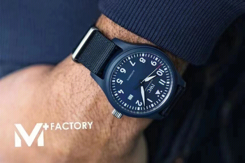 2023010211575039 - 要讓手表完美運行就需要學習如何為勞力士手表保養