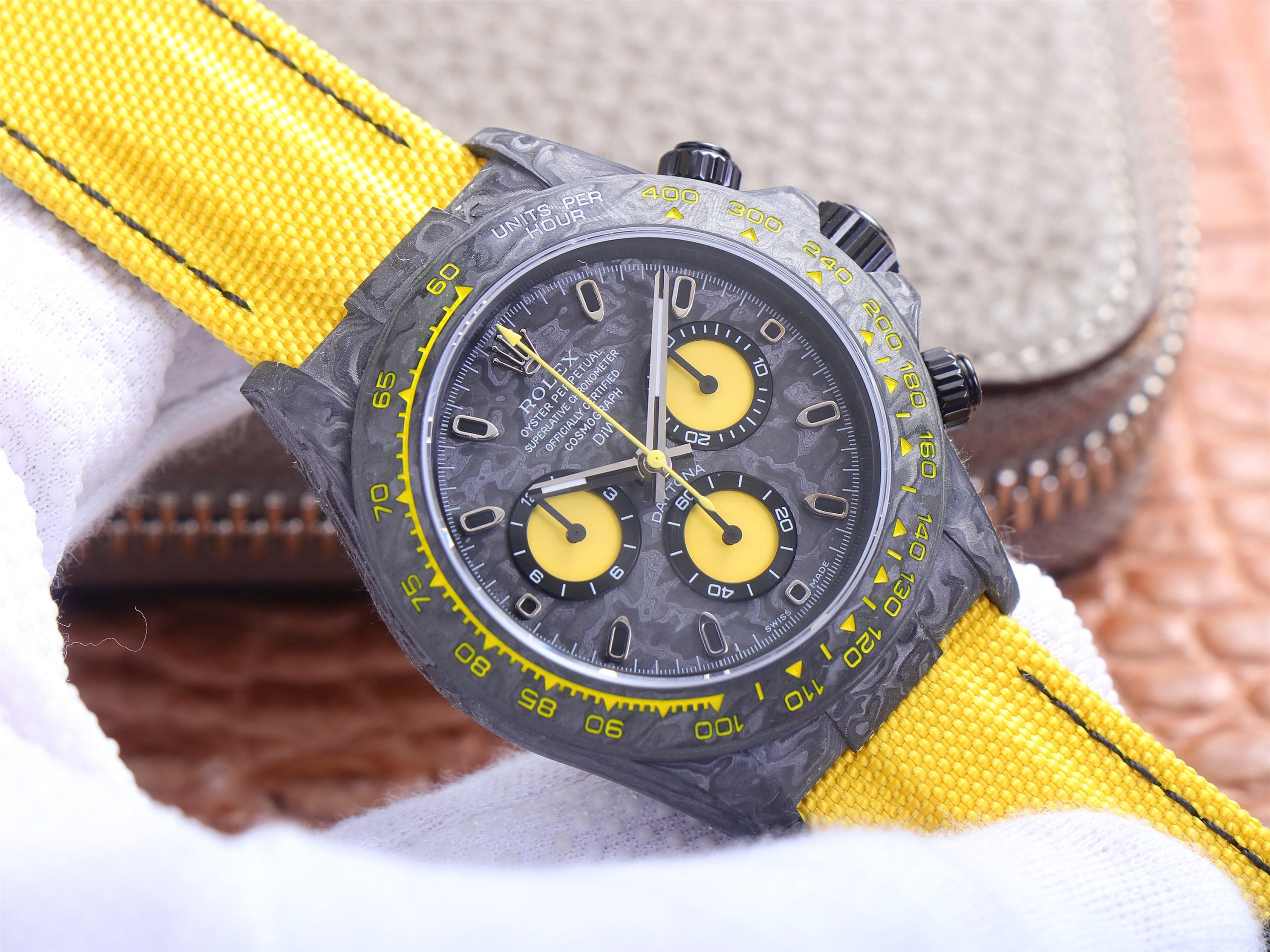 2023021204514630 scaled - 高仿彩色迪通拿手錶價格 JH廠手錶勞力士迪通拿碳纖維定制版 復刻錶￥4580