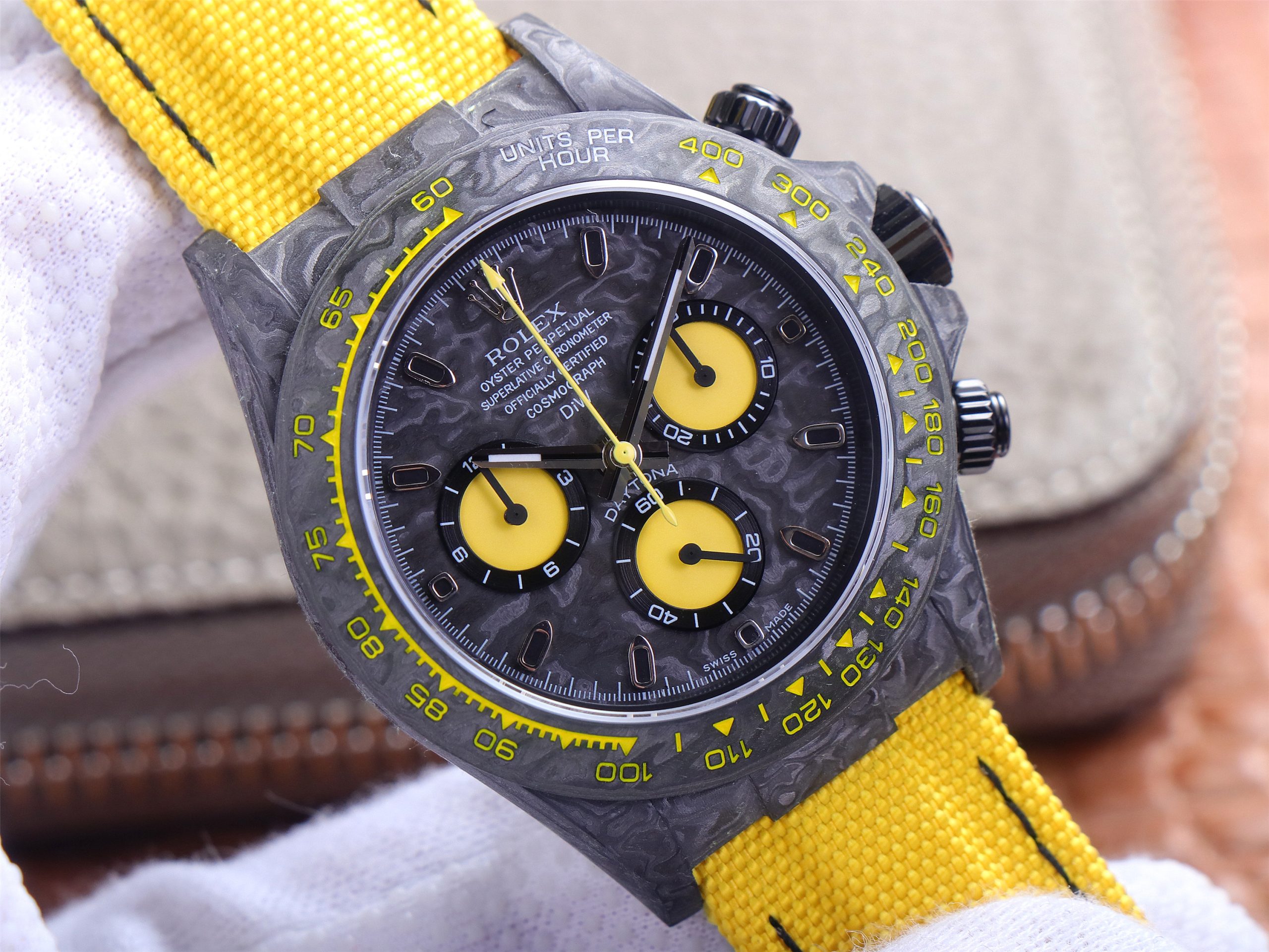 202302120452199 scaled - 高仿彩色迪通拿手錶價格 JH廠手錶勞力士迪通拿碳纖維定制版 復刻錶￥4580