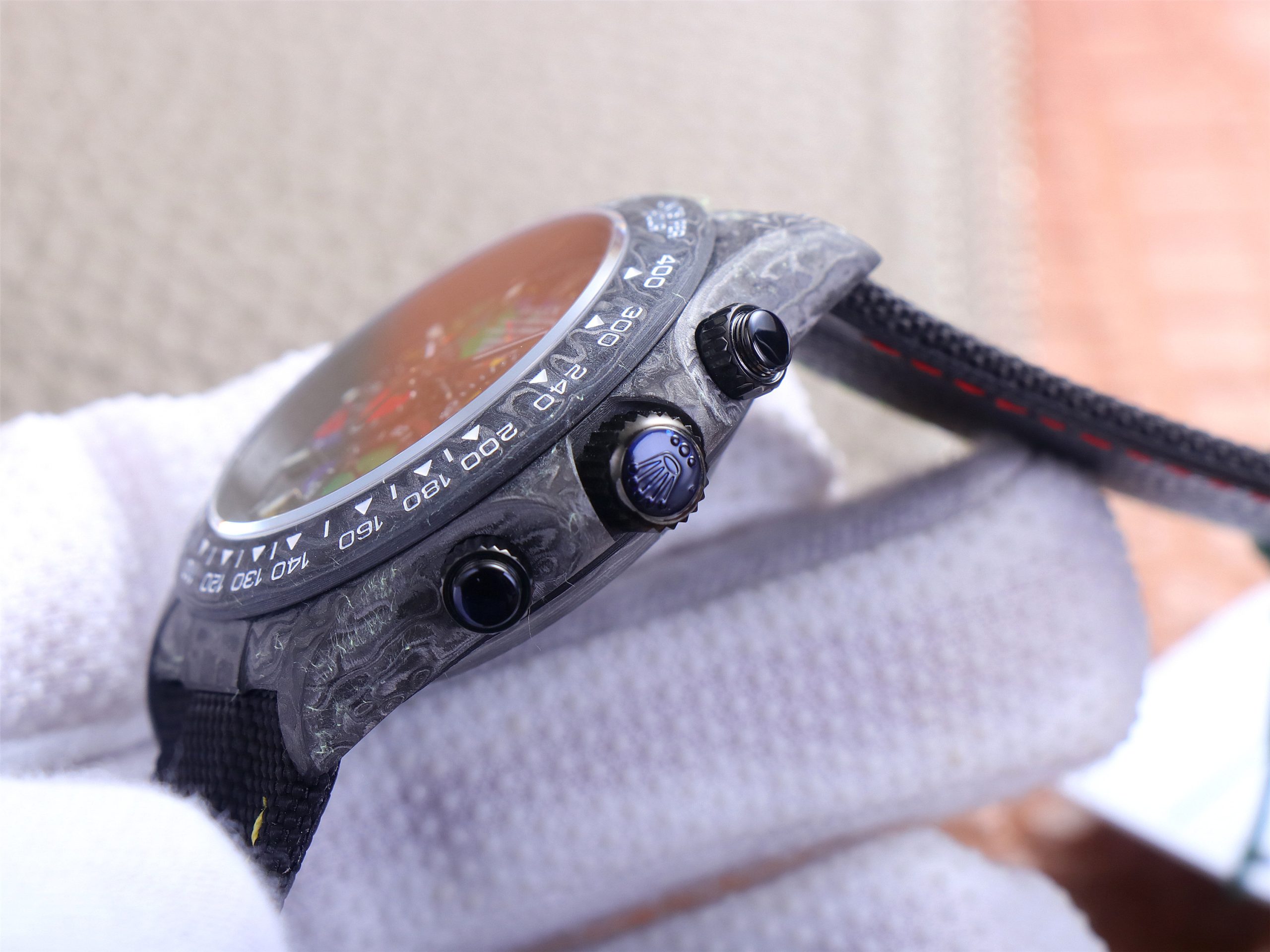 2023021205235682 scaled - 仿勞力士迪通拿價格及圖片 JH廠手錶精仿勞力士迪通拿碳纖維定制版￥4580