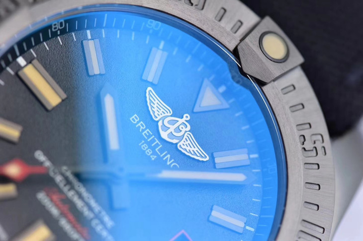 2023030503294220 - 百年靈機械手錶精仿 gf廠手錶百年靈黑鳥偵察機V1731110|BD74|109W|M20BASA.1腕錶V4版￥3480