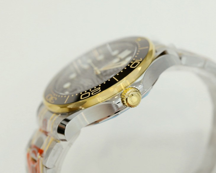 2023030511511387 - 歐米茄海馬300復刻 OR廠手錶 210.20.42.20.01.002 自動機械男錶 鋼帶版￥3280