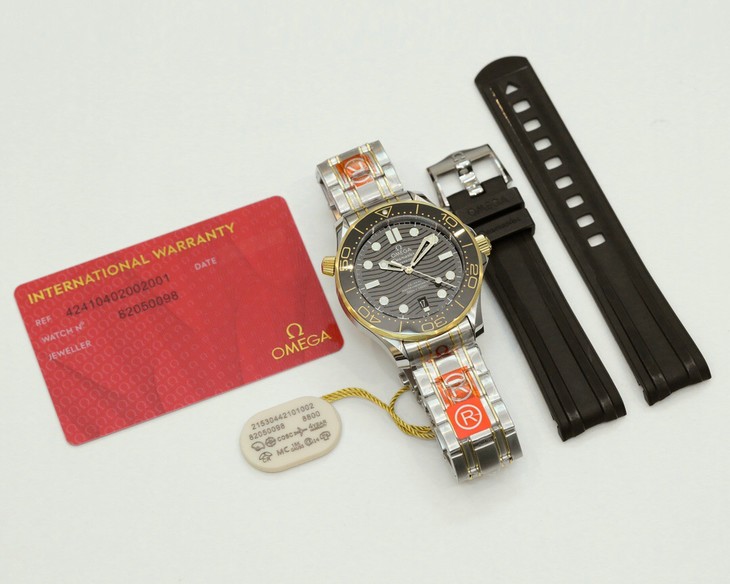 2023030511512911 - 歐米茄海馬300復刻 OR廠手錶 210.20.42.20.01.002 自動機械男錶 鋼帶版￥3280