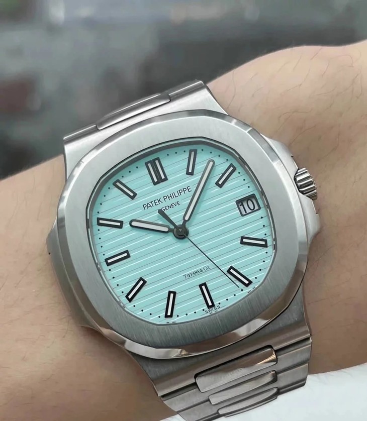 2023030611504841 - 精仿百達翡麗鸚鵡螺蒂芙尼藍 5711 3k廠手錶出品 經典機械男錶￥4680