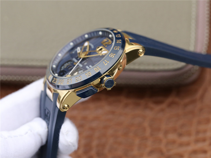 2023031709261423 - 守護雅典娜高仿手錶版裝備合成 TW廠雅典航海世家 El Toro/Black Toro萬年歴腕錶￥3680