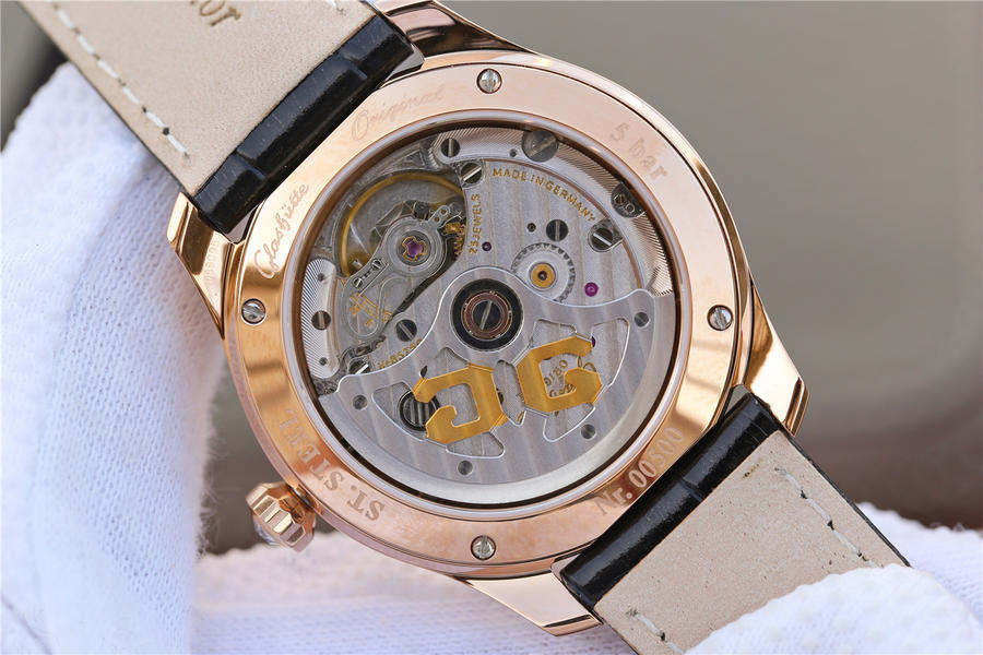 2023033105005355 - 出售復刻手錶格拉蘇蒂網 FK格拉蘇蒂原創39-22-01-11-04女錶￥2680