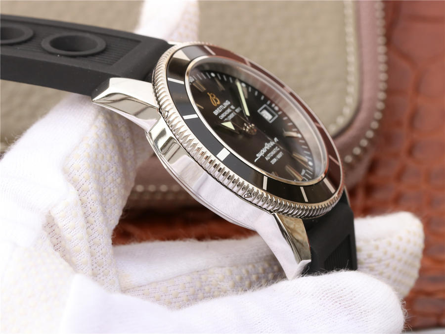 2023041005303132 - 百年靈海洋文化二代復刻手錶 OM百年靈超級海洋繫列強勢回歸A1732124/BA61￥3880