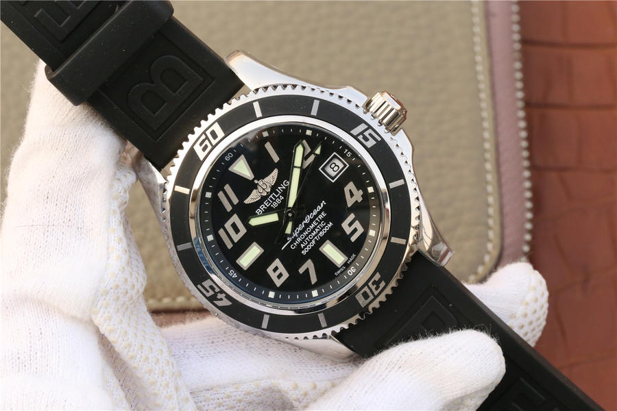 202304120316503 - 高仿手錶手錶百年靈超級海洋 GM百年靈超級海洋42腕錶繫列A1736402￥2880