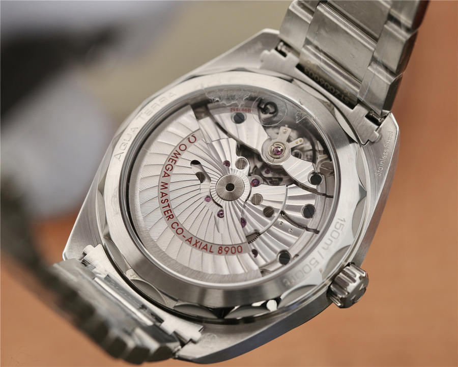 2023090701001211 - 歐米茄海馬150高仿手錶價格 VS歐米茄海馬220.10.41.21.01.001￥3180