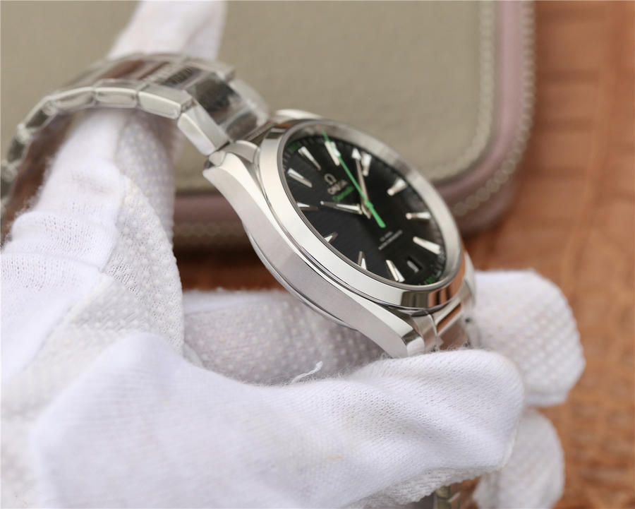 2023091605283430 - 歐米茄鐵霸和高仿手錶海馬 VS歐米茄海馬150M“柚木”橫紋盤黑面綠針￥3180