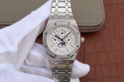 2024032023064750 420x280 - JF廠愛彼皇家橡樹繫列26574ST.OO.1220ST.01￥3580