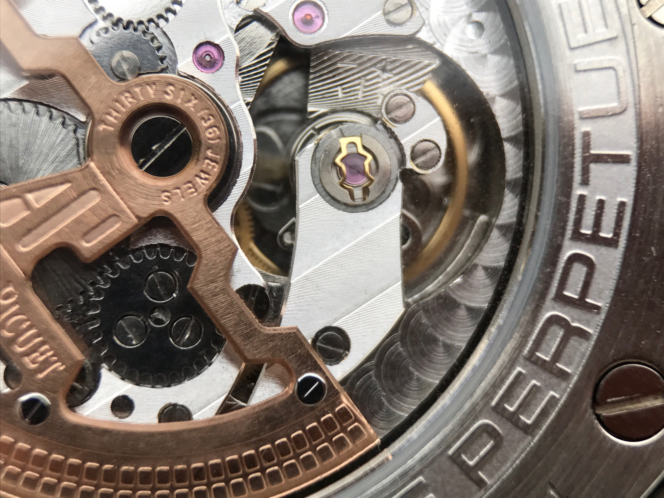 202403202307564 - JF廠愛彼皇家橡樹繫列26574ST.OO.1220ST.01￥3580