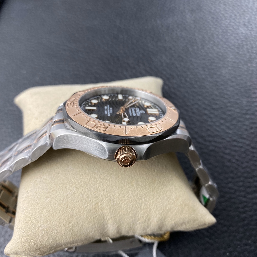 2025082609081195 - OM新品頂級高仿表歐米茄全新海馬300米42mm