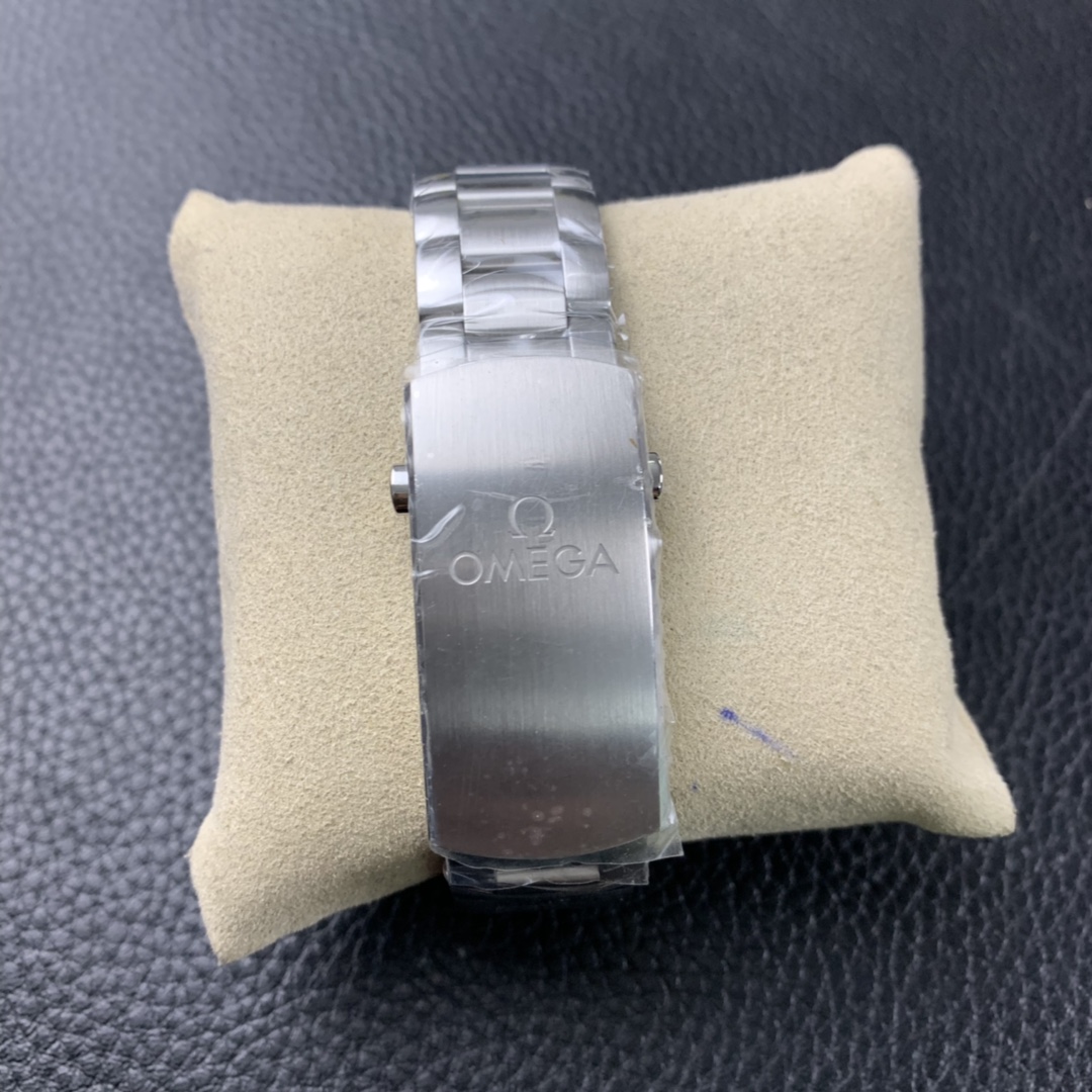 2025090515434830 - 頂級復刻表歐米茄VS新品 海洋600 太極圈 黑白陶瓷搭色 43.5mm