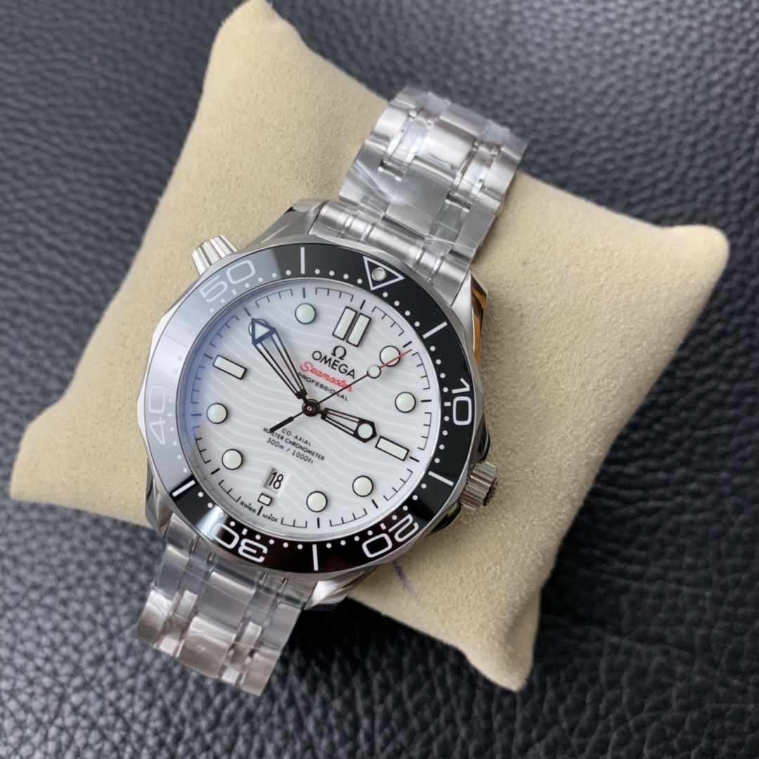 2025090515552291 - vs歐米茄新品 新海馬300 黑白配色 熊貓海馬高仿表