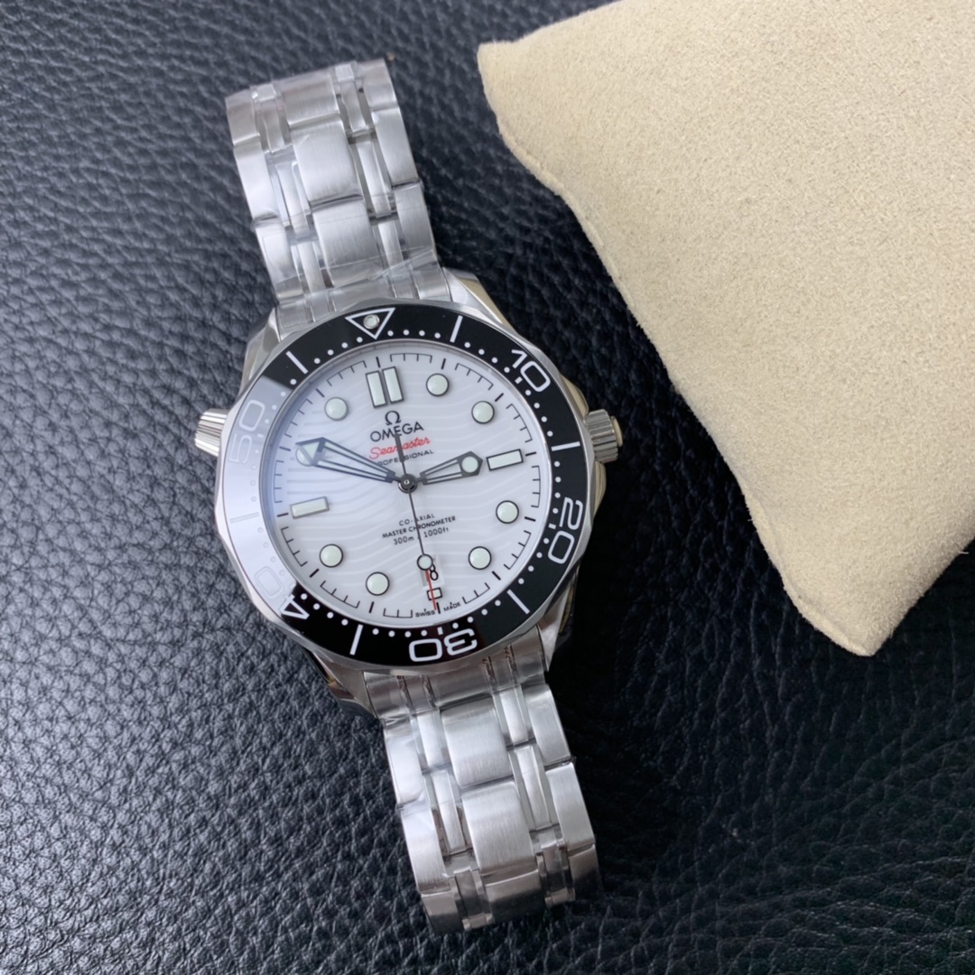 2025090515553462 - vs歐米茄新品 新海馬300 黑白配色 熊貓海馬高仿表