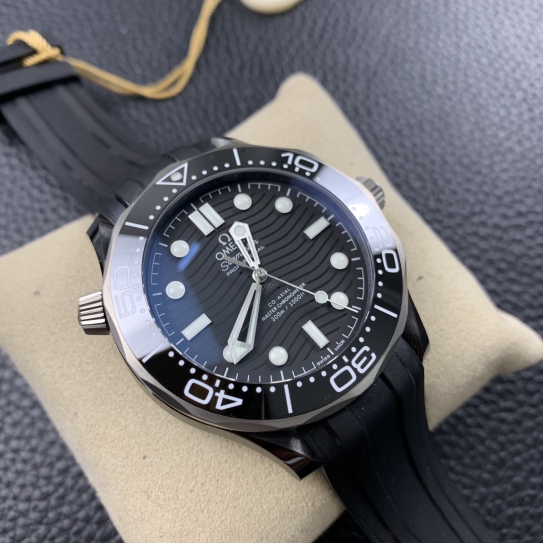 2025091317081673 - VS新品頂級高仿表歐米茄新海馬300M真陶瓷43.5mm