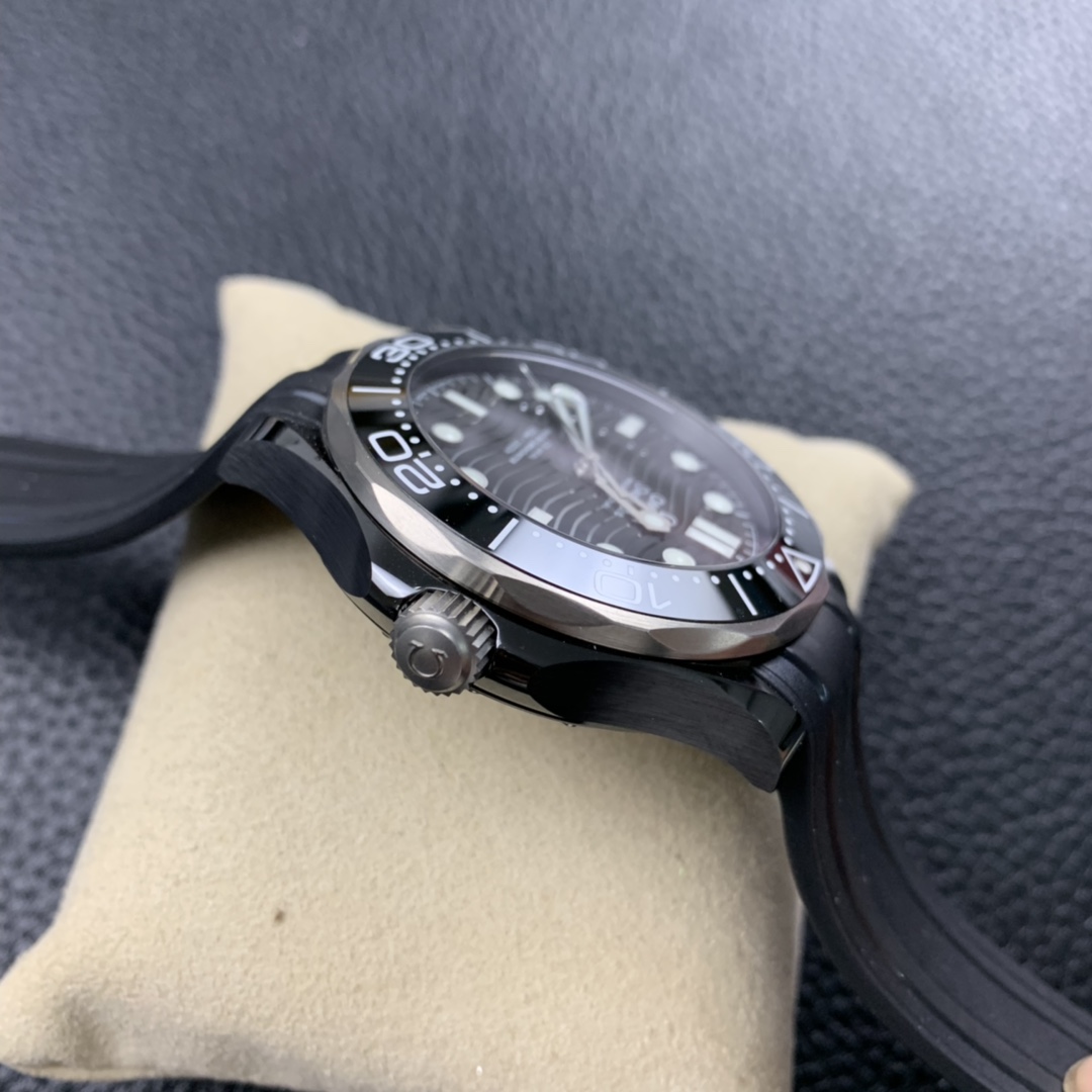 2025091317082191 - VS新品頂級高仿表歐米茄新海馬300M真陶瓷43.5mm