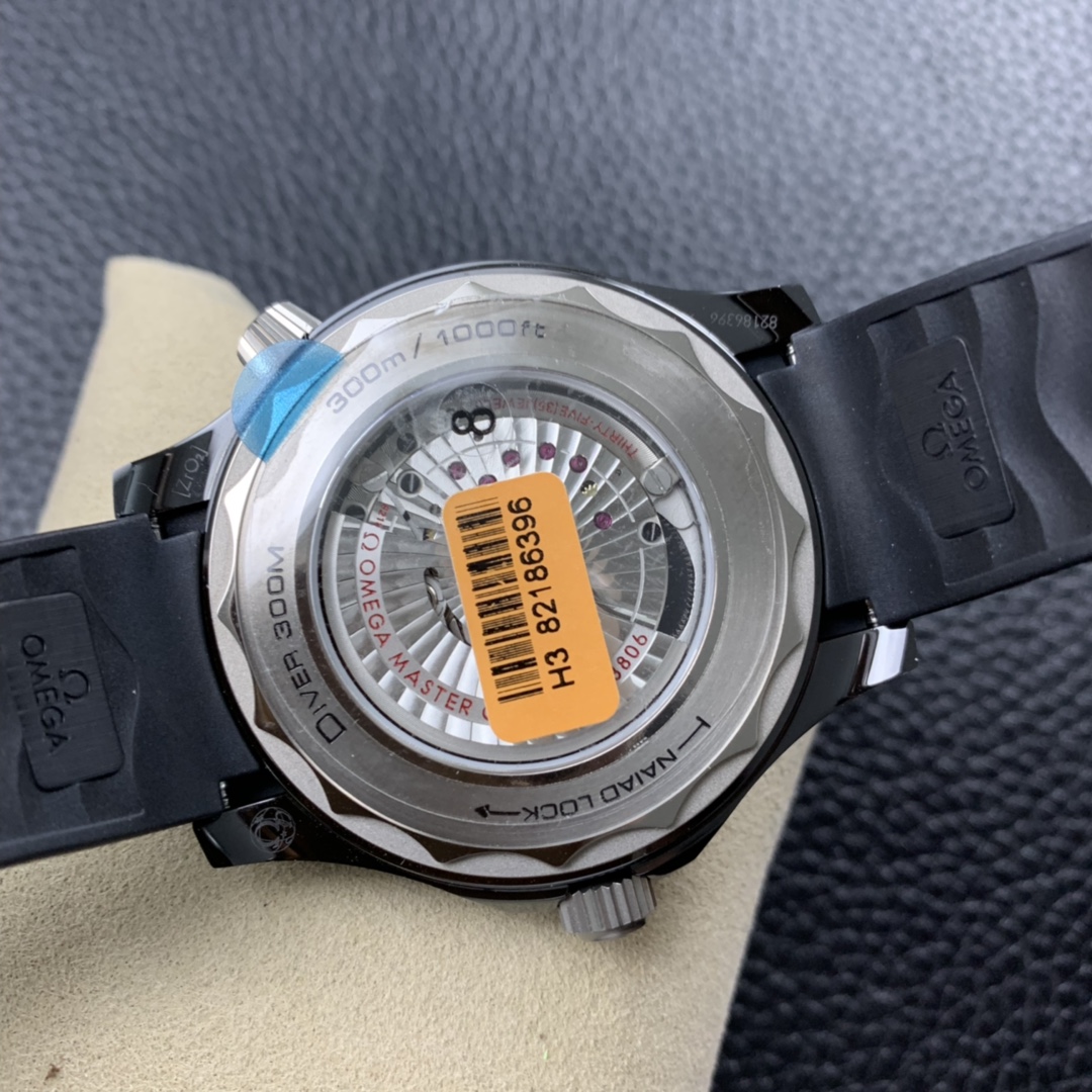 2025091317082773 - VS新品頂級高仿表歐米茄新海馬300M真陶瓷43.5mm