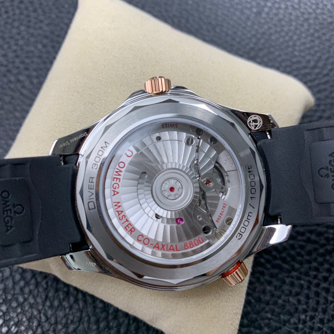 2025092918254238 - om高仿表頂級歐米茄復刻表新款海馬300間金黑面