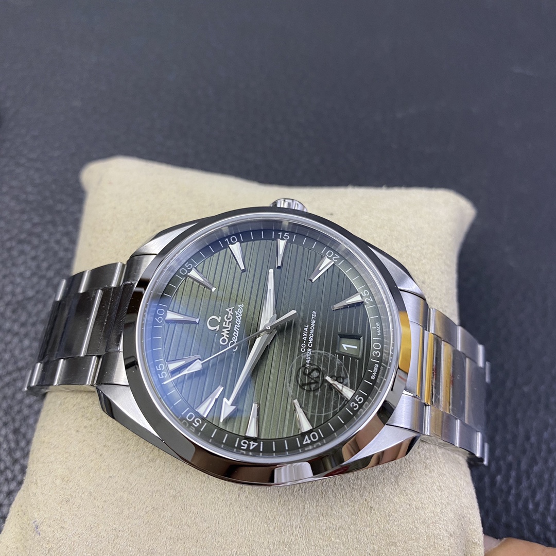 2025101510481585 - VS歐米茄復刻表 海馬柚木系列綠盤