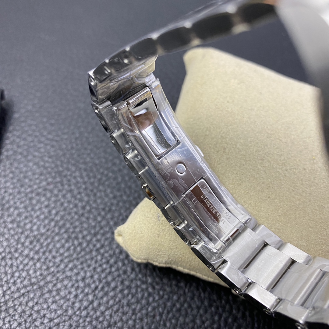 2025101510482437 - VS歐米茄復刻表 海馬柚木系列綠盤