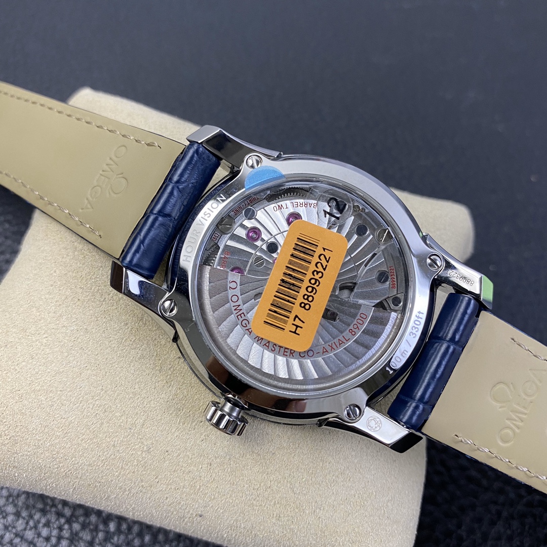 2025102920272040 - VS歐米茄高仿表 蝶飛8900 明亮之藍 搭藍鱷魚皮