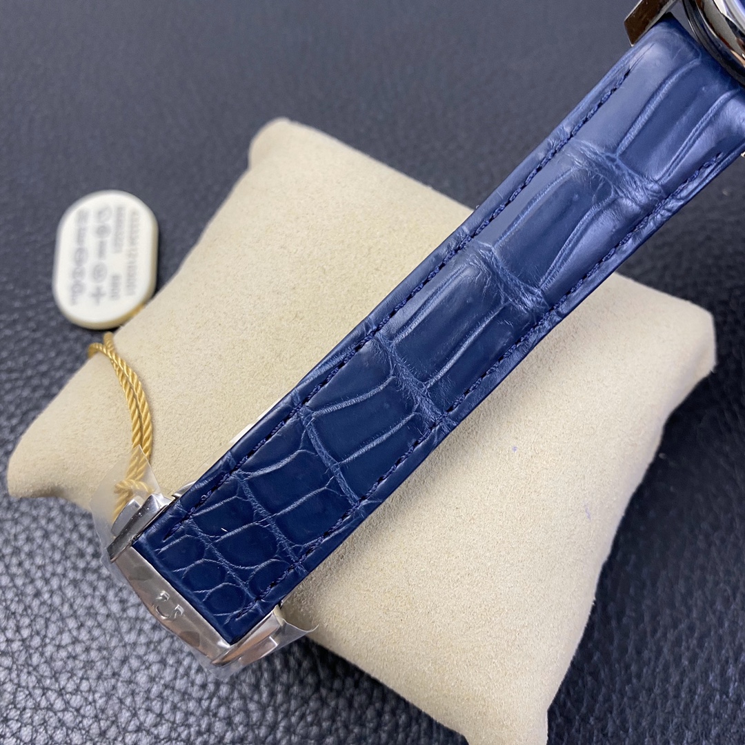 2025102920273179 - VS歐米茄高仿表 蝶飛8900 明亮之藍 搭藍鱷魚皮