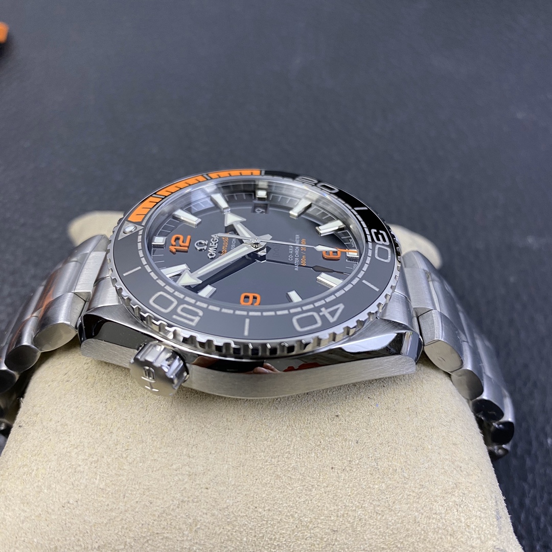 2025111115413946 - 歐米茄高仿表四分之一橙圈 海馬600米 v2版本