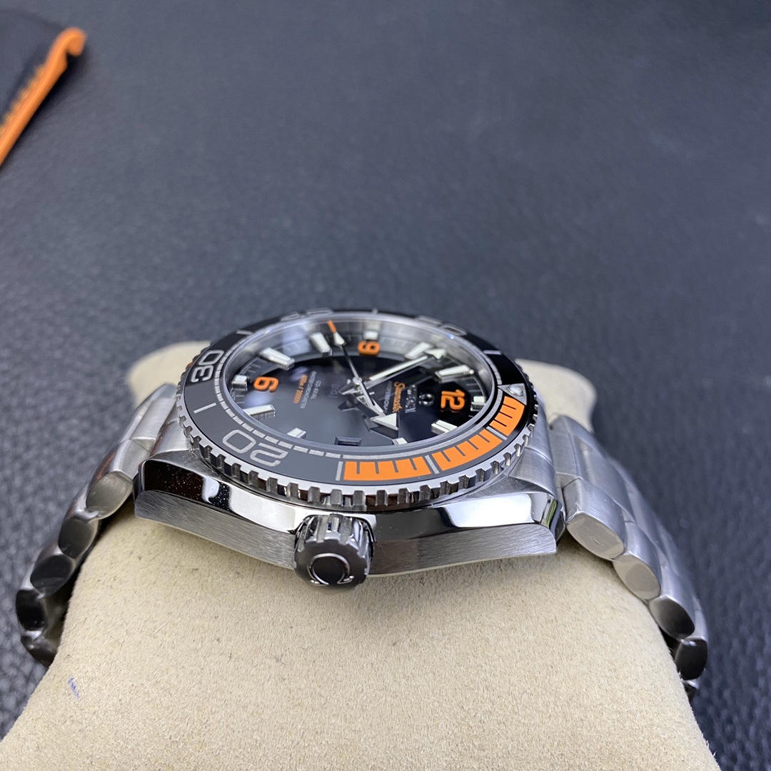 2025111115414446 - 歐米茄高仿表四分之一橙圈 海馬600米 v2版本