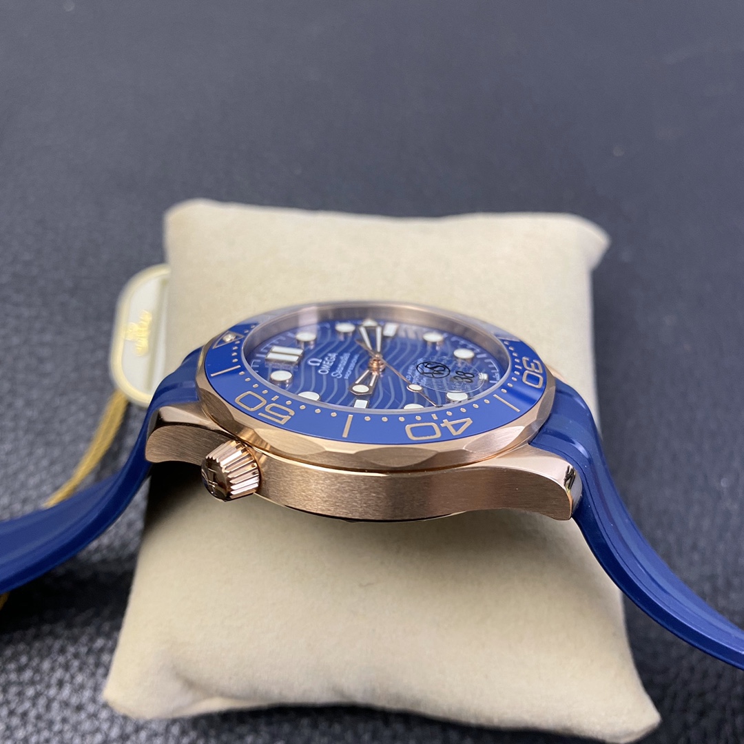 2025111115440631 - VS新品 尊享版海馬300米 全玫瑰金 藍盤頂級歐米茄復刻表