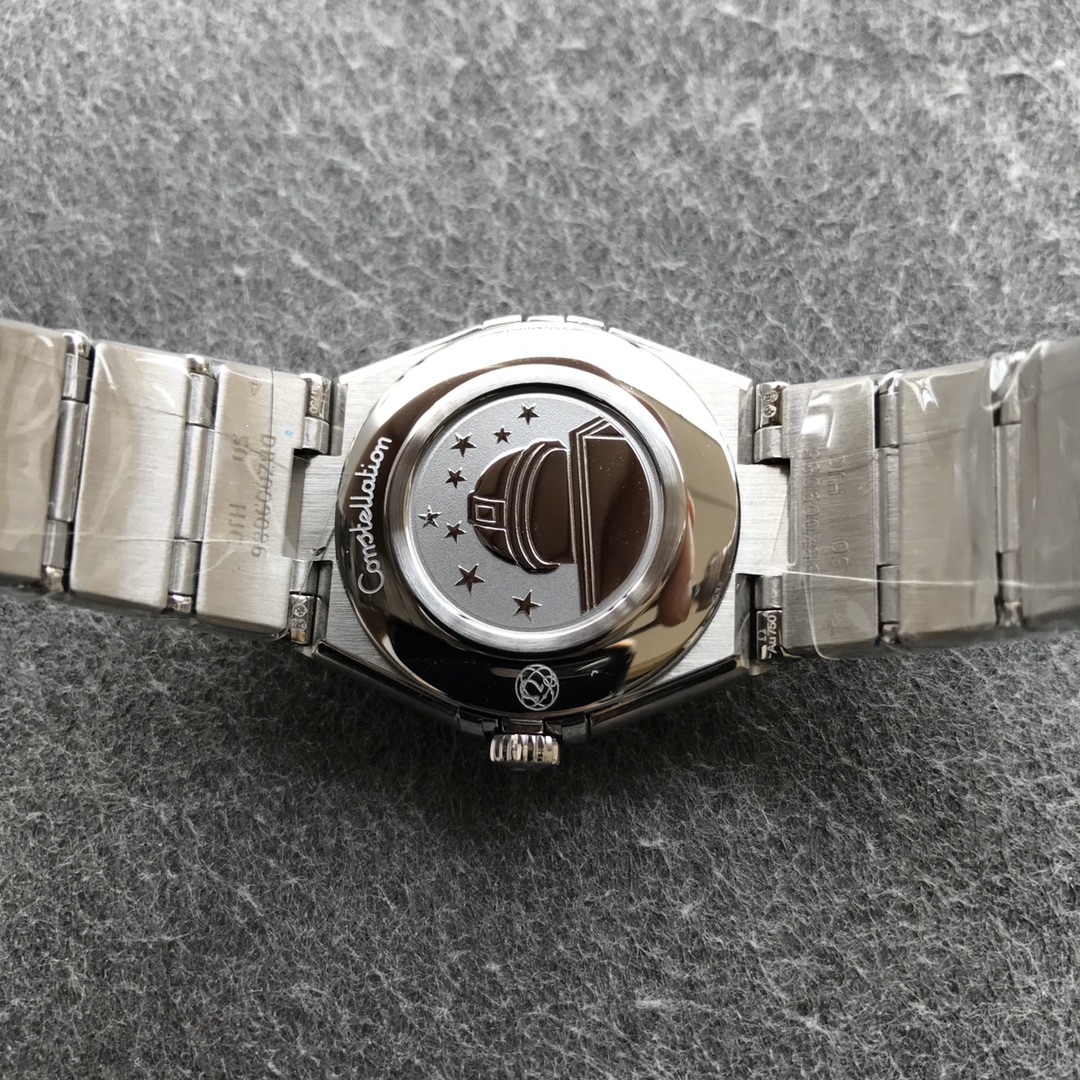 2025112414563710 - 歐米茄臺灣高仿腕表第五代星座石英系列腕表——纖巧觸感