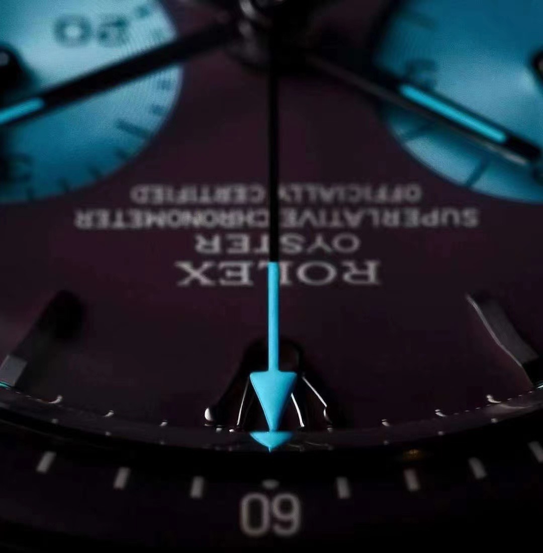 2026031016110062 - 日內瓦工匠Artisans de Gen&egrave;ve 工作室的最新款「霞光紫」配色迪通拿頂級高仿表